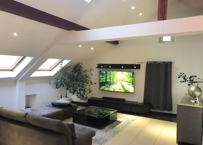 Cozy 120M² Apartment With 3 Bedrooms And 1 Home Cinema