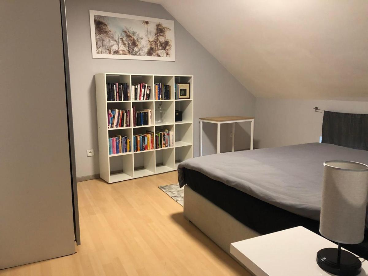 Apartment Cozy 120m² With 3 Bedrooms And 1 Cinema Useldange