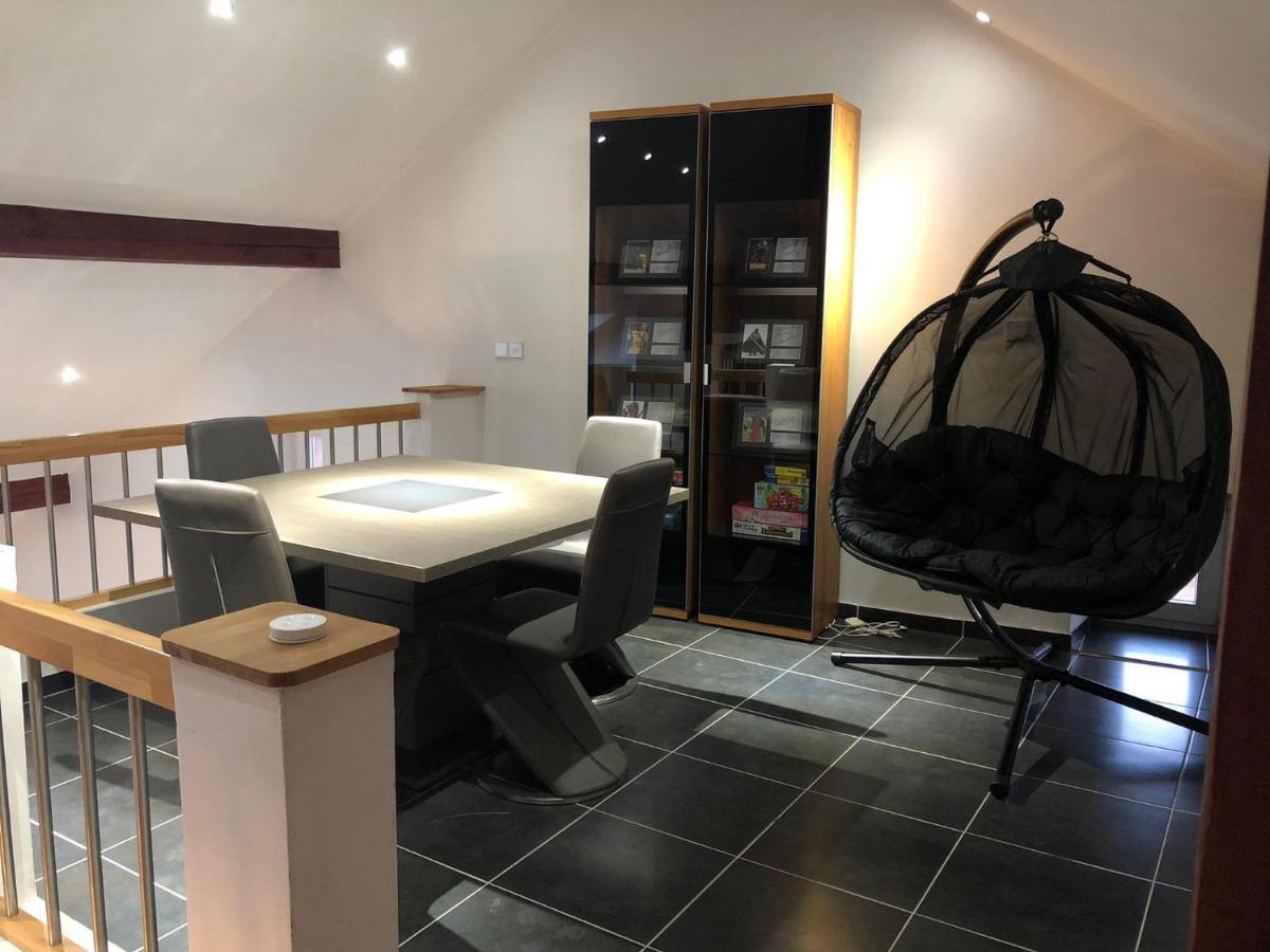 Cozy 120m² With 3 Bedrooms And 1 Cinema * Useldange